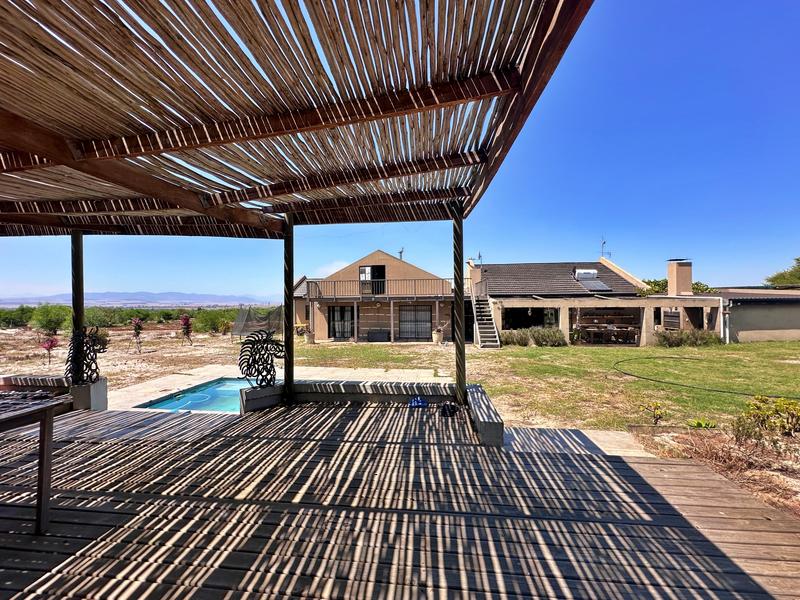 5 Bedroom Property for Sale in Klein Dassenberg Western Cape